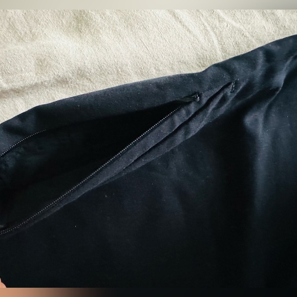 New Ann Taylor Navy Blue Shorts with White Scalloped Trip and Side Zip. US8 - Picture 6 of 12